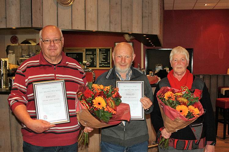 2 nieuwe ereleden
