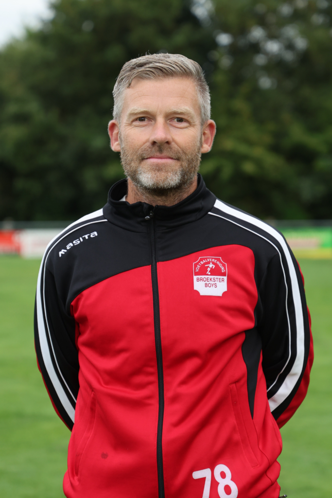 Fysio- herstel trainer Raymond Mulder seizoen 26-27