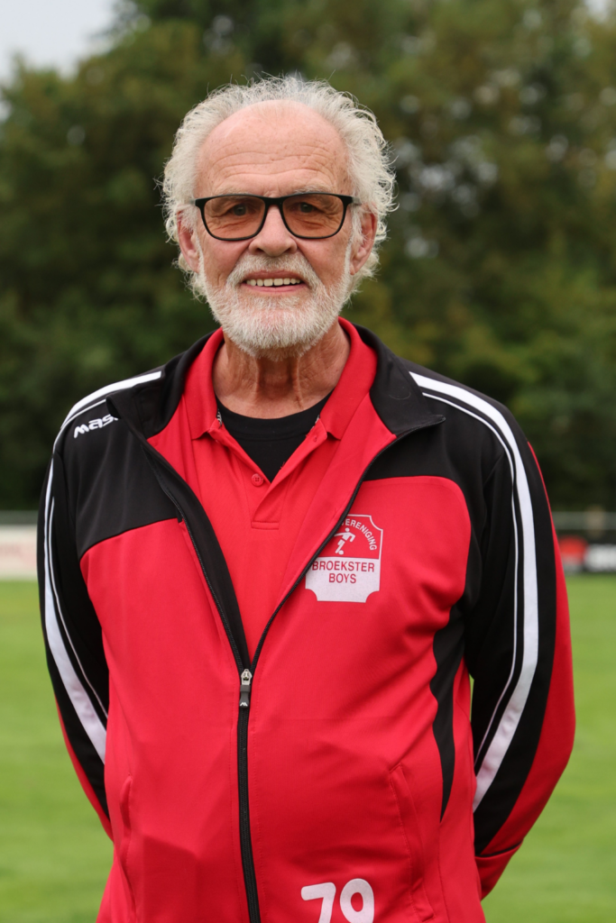 Verzorger Watto van der Velde - seizoen 26-27